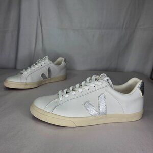 Veja Women's Esplar Logo Sneakers